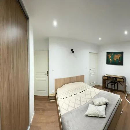 Appartamento Chez Christian et Valérie Rocbaron Esterno foto